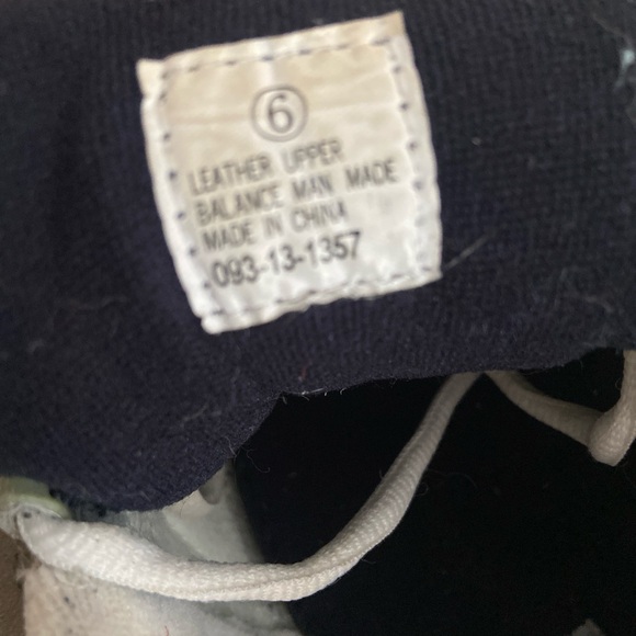 Boys / kids Utility  Sneakers in Black and Tan - Picture 11 of 12